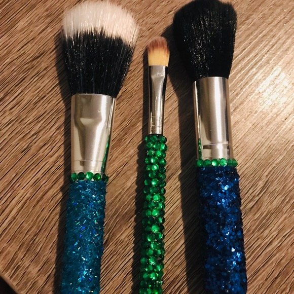 BH Cosmetics Other - Glitter and bedazzled makeup brushes
